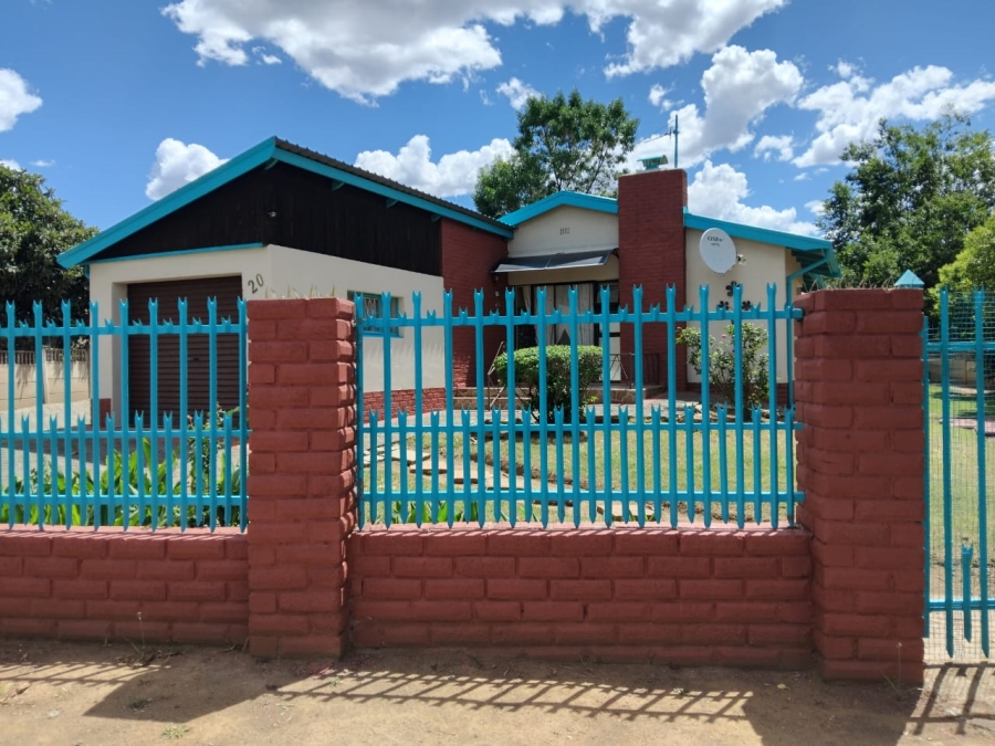 3 Bedroom Property for Sale in Aliwal North Eastern Cape